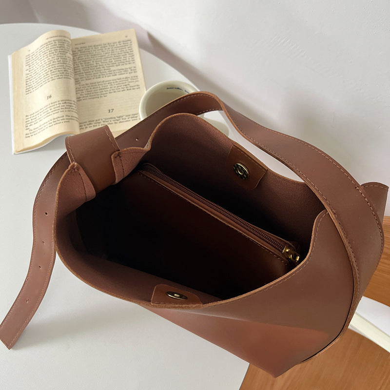 Versatile Large Capacity Women's Bucket Bag