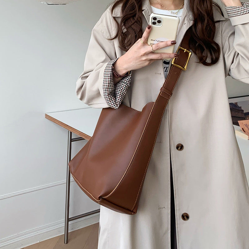Versatile Large Capacity Women's Bucket Bag