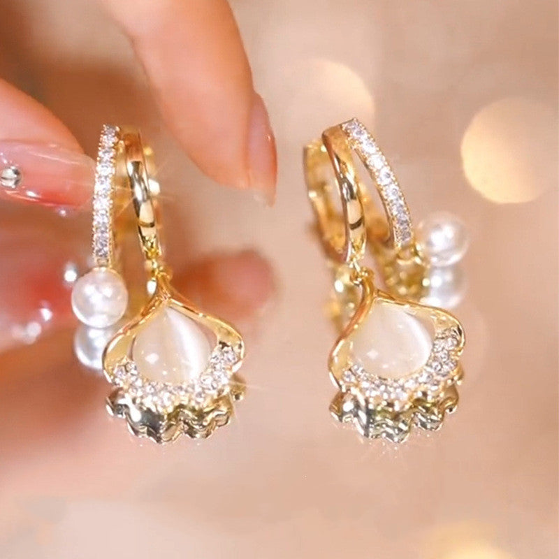 Purple Crystal Four-leaf Flower Pearl Ear Clip Earrings