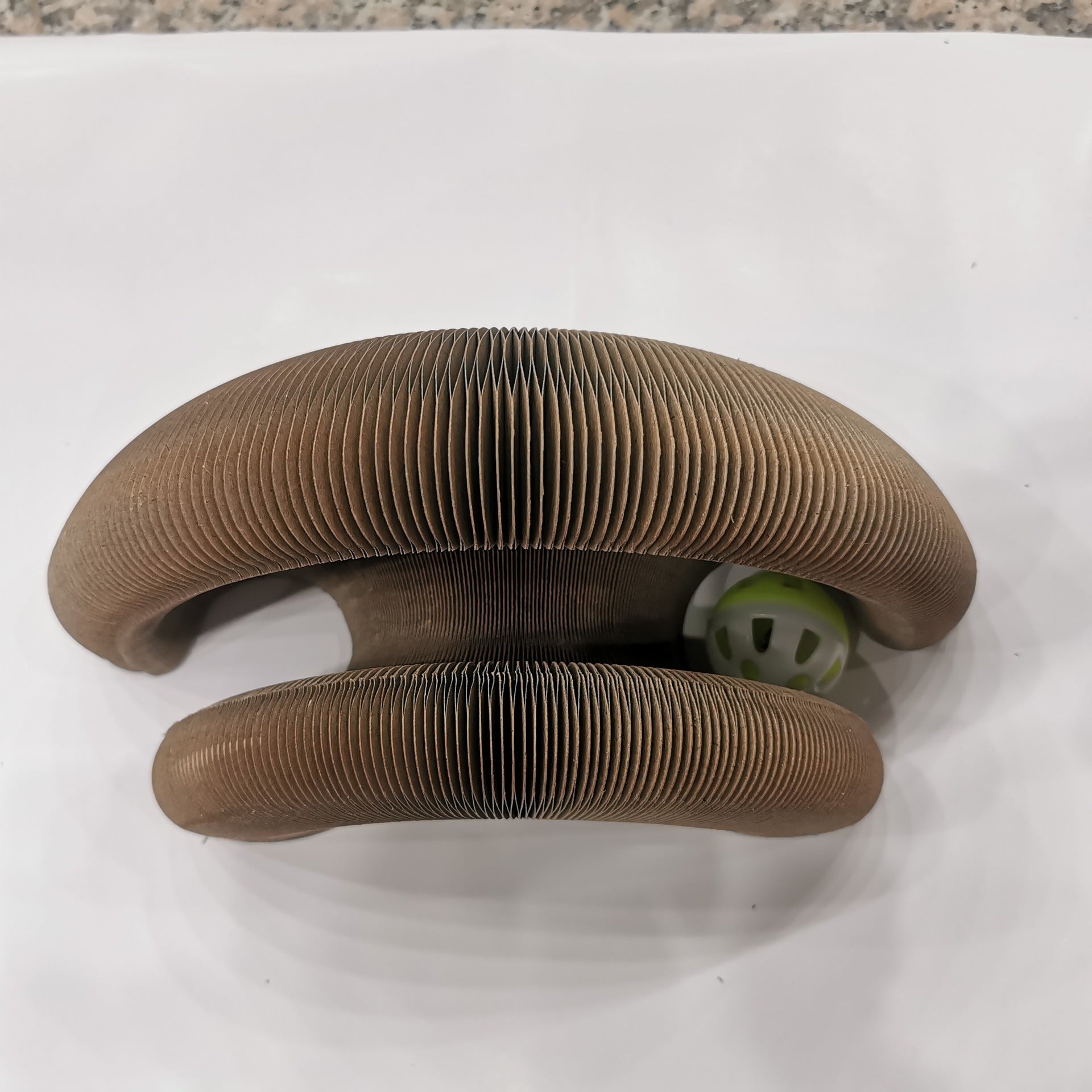 2-in-1 Magic Organ Cat Scratcher – Foldable, Durable, and Recyclable