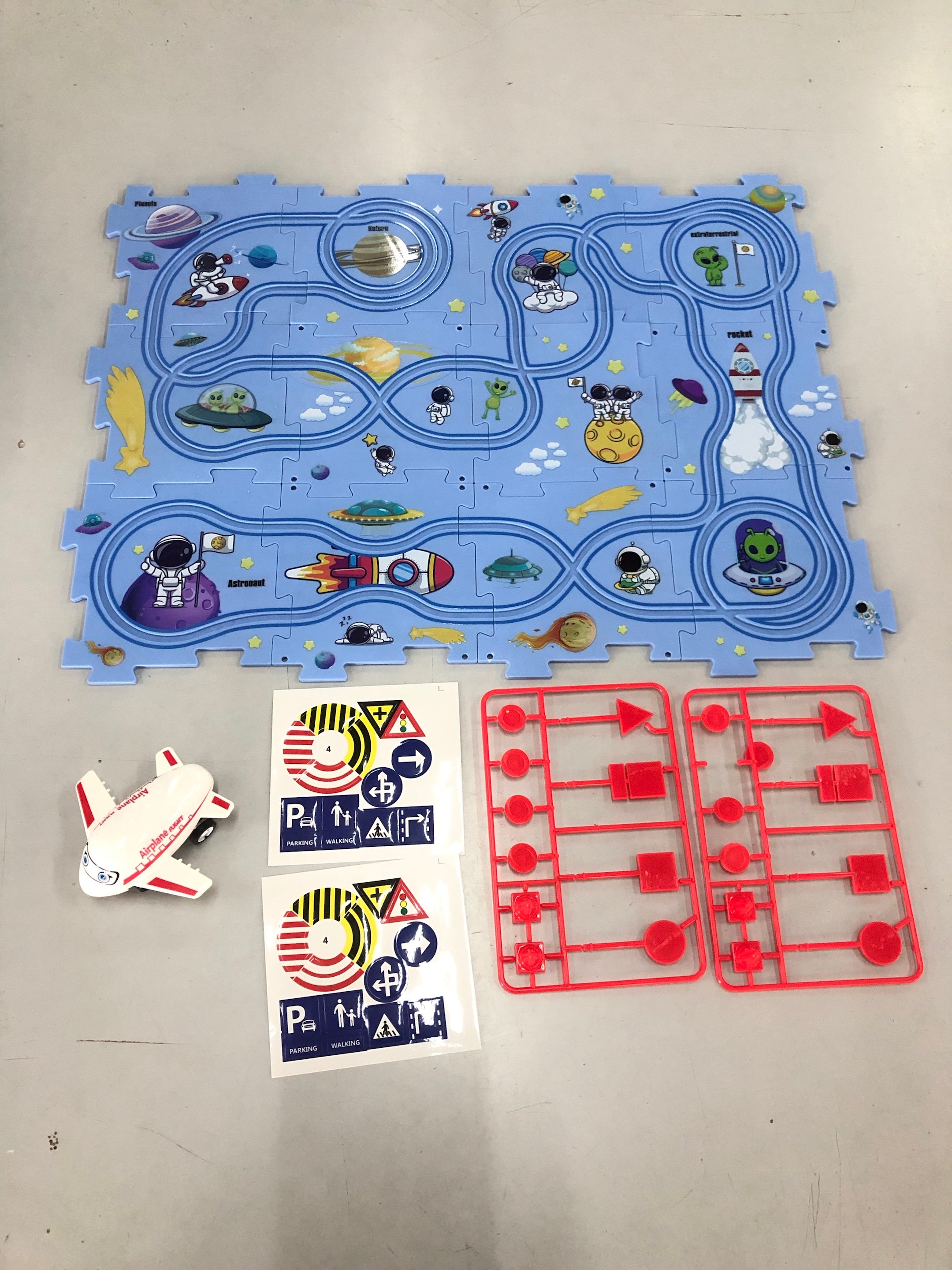 DIY Electric Railroad Speeder – Kids' Puzzle & Construction Toy