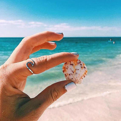 Simple Wavy Couple Ring