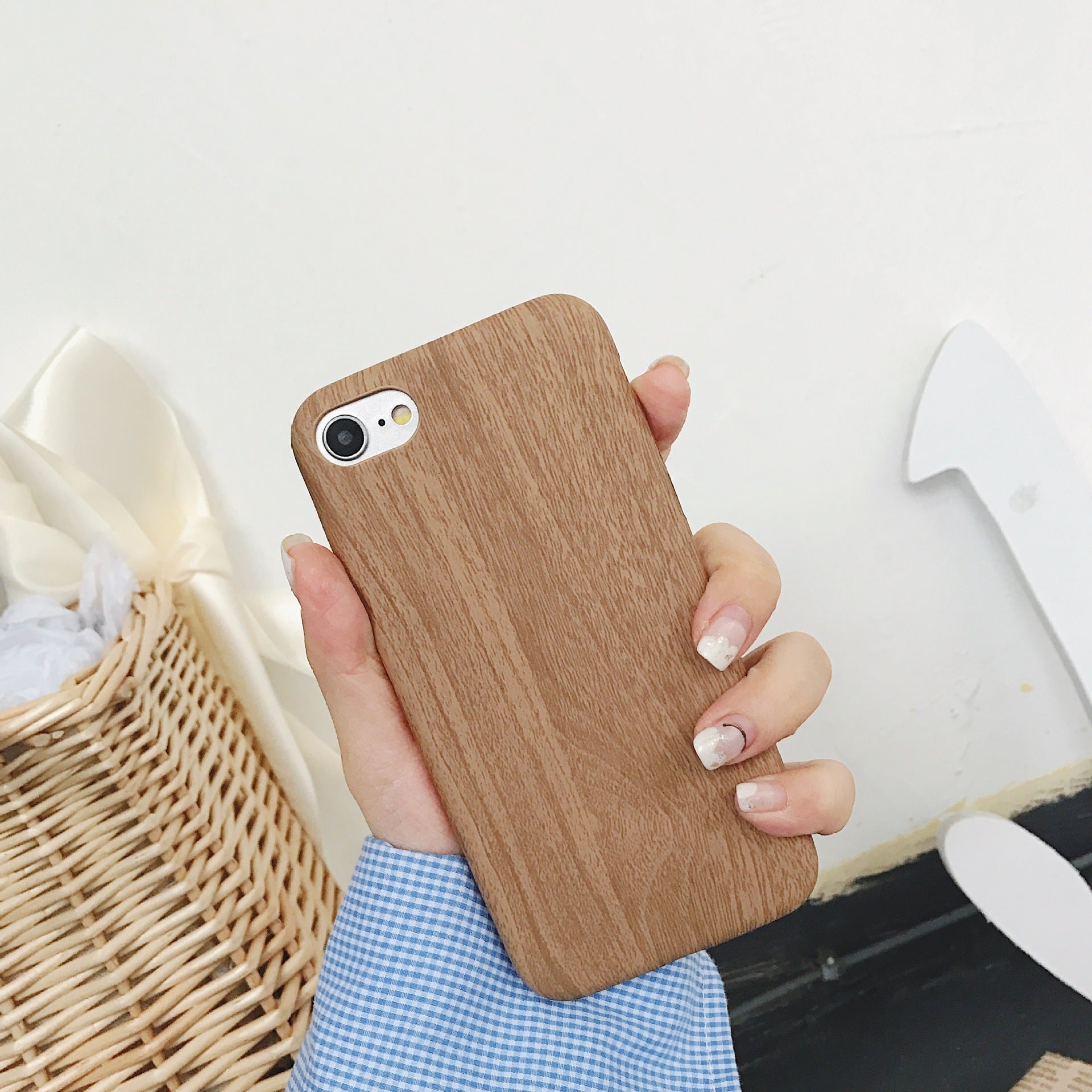 Ultra-Thin Wooden Grain Phone Case – Soft Leather & Durable Cover