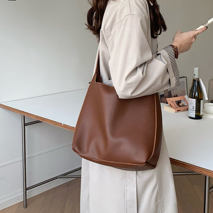 Versatile Large Capacity Women's Bucket Bag